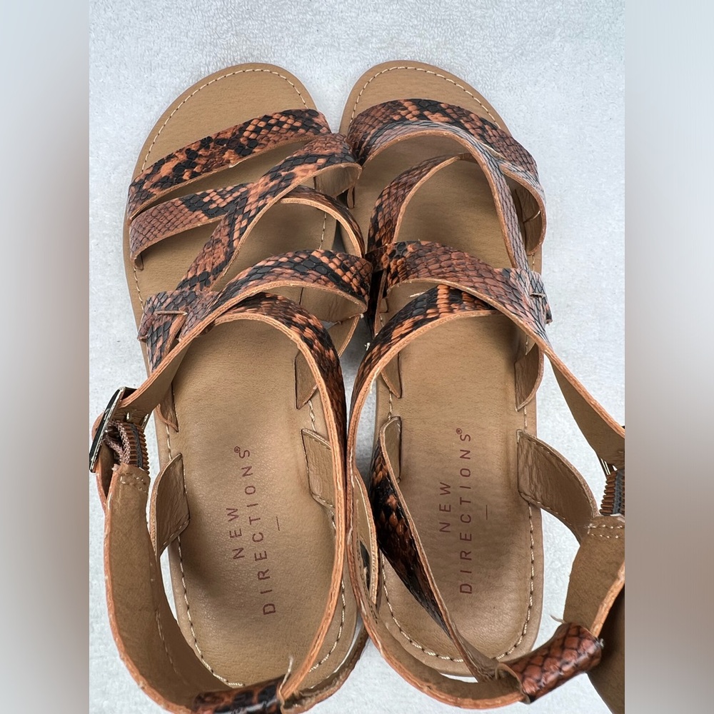 New Direction, animal print strap sandals - Picture 3 of 4